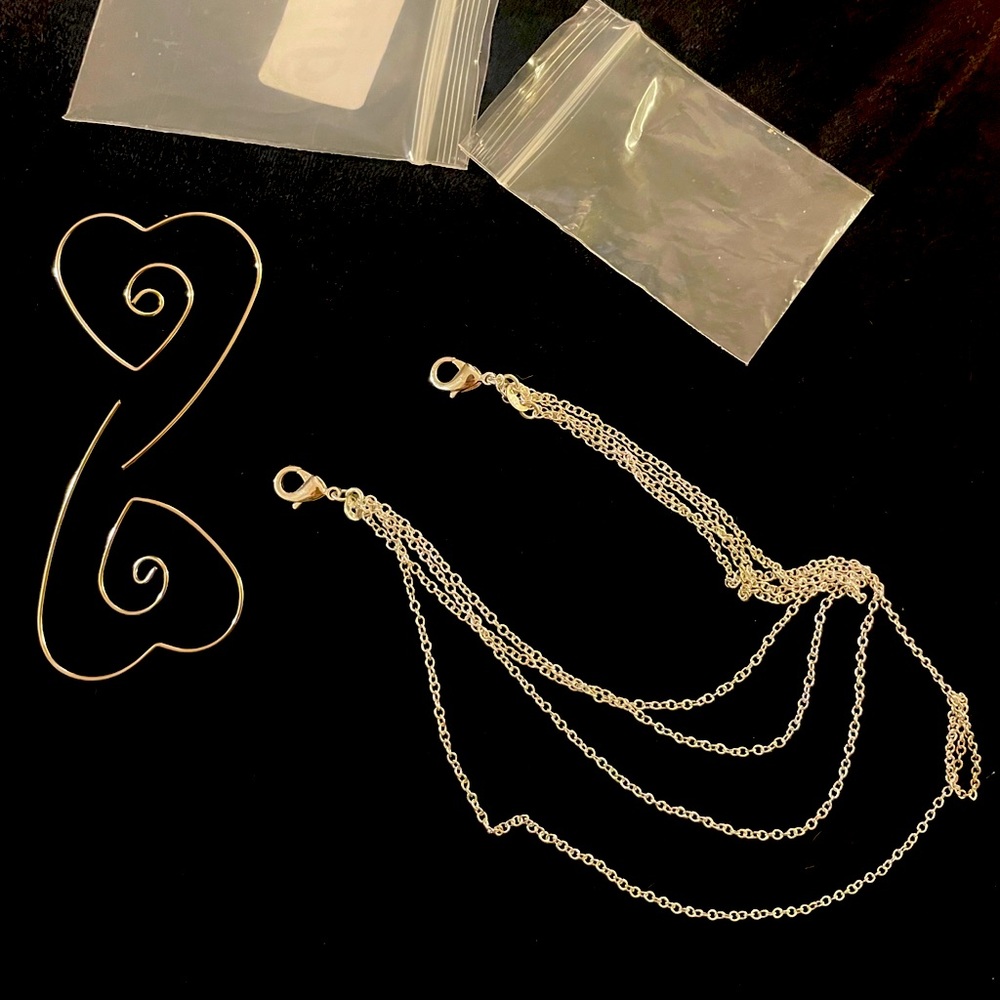 LOT: Never Worn Unique Heart-Shaped Earrings and Mask Chain